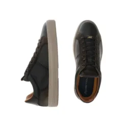 Ambitious 136057315- Trainer.