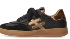 Another Trend A0320385- Trainer.