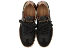 Another Trend A0320385- Trainer.