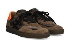 Another Trend A0328337- Trainer.