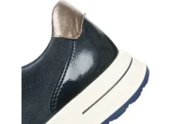 Ara 125480182- Trainer.