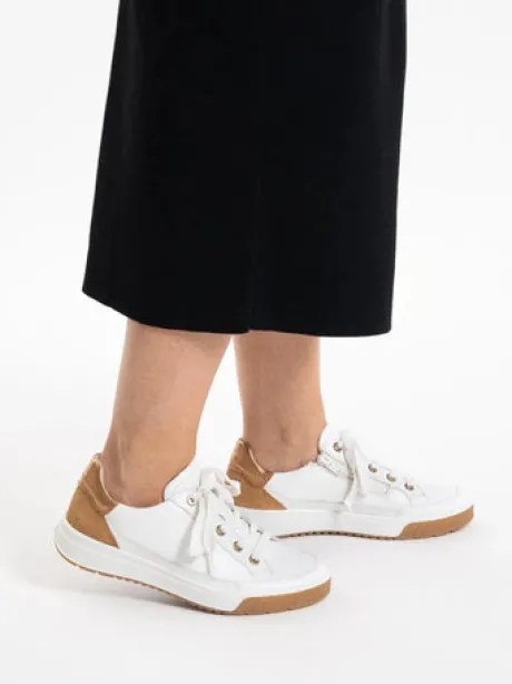 Ara White and Bronze Trainer|125000408