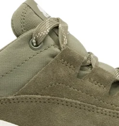 Columbia NL5158397- Out N Sbout Trainer.