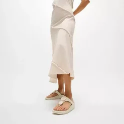 FitFlop paris Beige Leather Toe Post|A4TA99