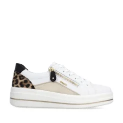 Remonte White and Leo Platform Trainer|D1C0185