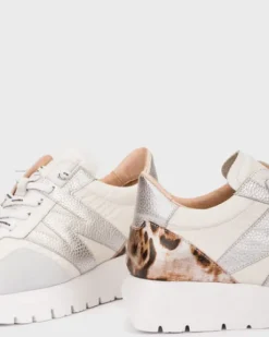 Wonders White and Leo Print Wedge Trainer|A24100W